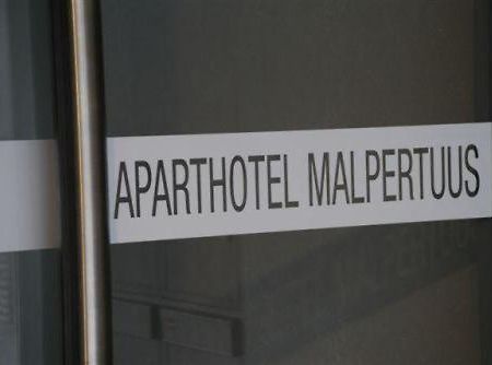 Aparthotel Malpertuus Алст Екстер'єр фото